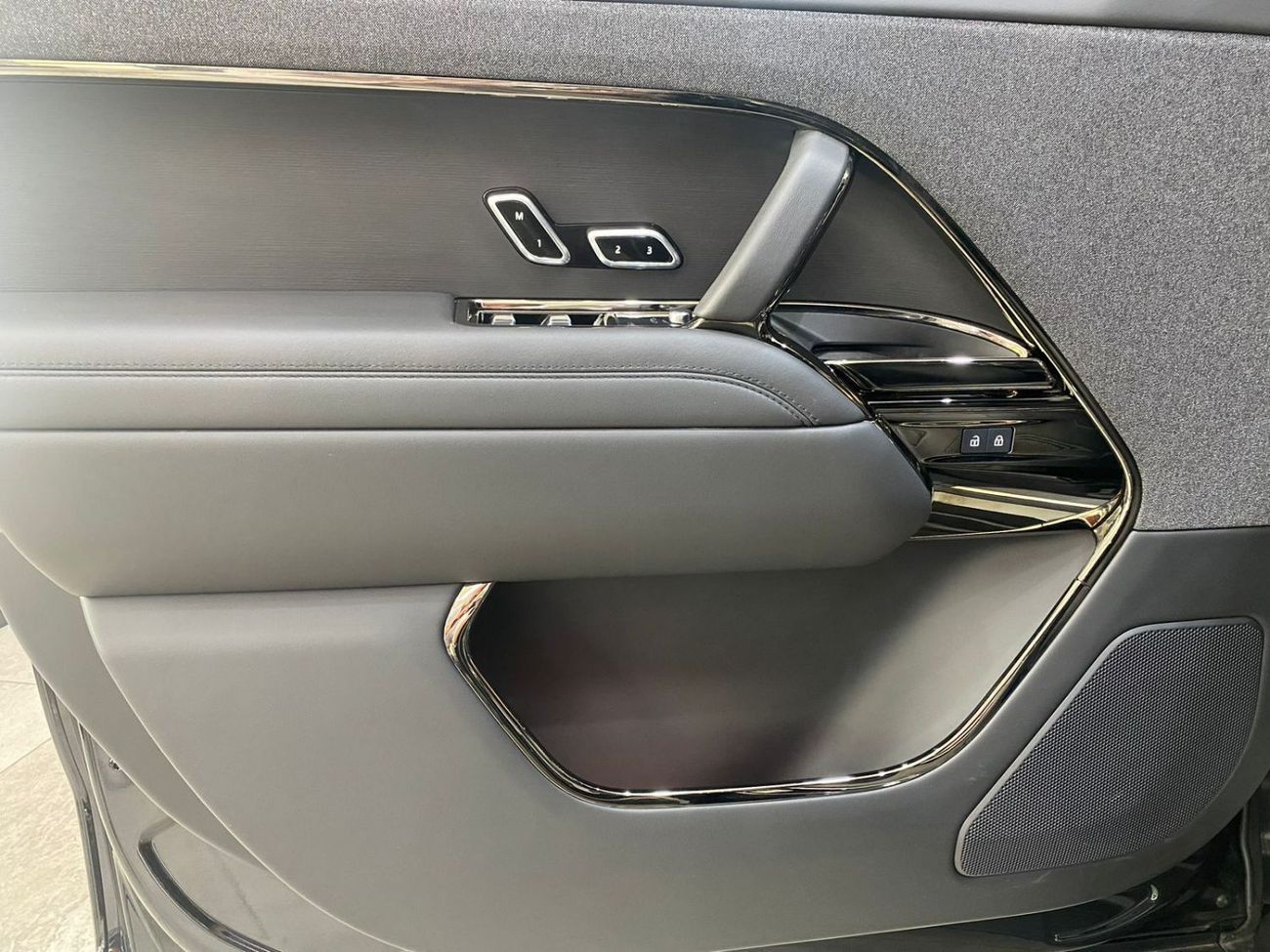 لاند روفر رينج روفر سبورت BLACK EDITION