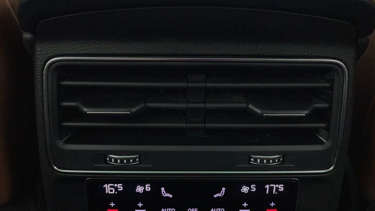 Audi Q8 55 TFSI quattro S-Line sports & Black Gloss package 3.0L (340 HP) 2023 55 TFSI QUATTRO | AED 3357/Mo