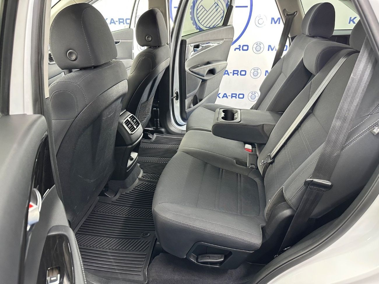 Kia Sorento Base 2.4L FWD