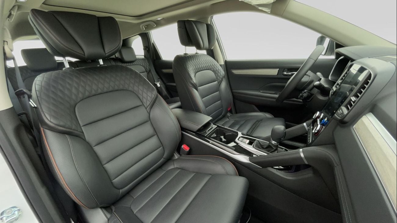 رينو كوليوس 2.5L 2024 | 0 DP | 1045/Month | 30 Day Return | Service History