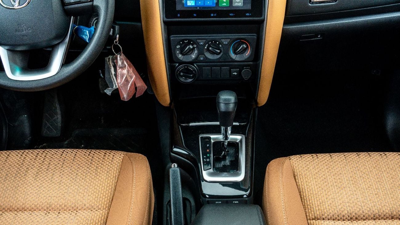 تويوتا فورتونر 2026 Toyota Fortuner GX 2.7L AT Petrol (Gray-Tan) 4WD