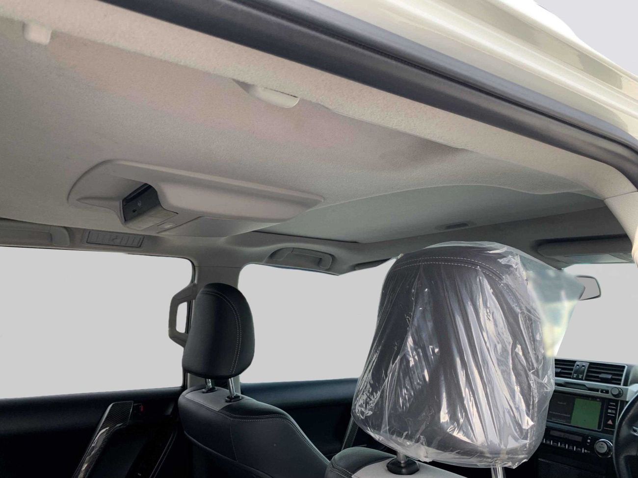 تويوتا برادو 4x4 Diesel Right Hand Drive (Export Only)