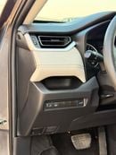 تويوتا راف ٤ XLE Full Option 2022 with sunroof, push start