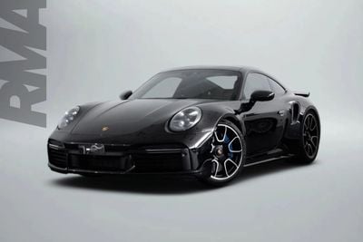 Porsche 911 STD Turbo S 3.8L (640 HP) Coupe