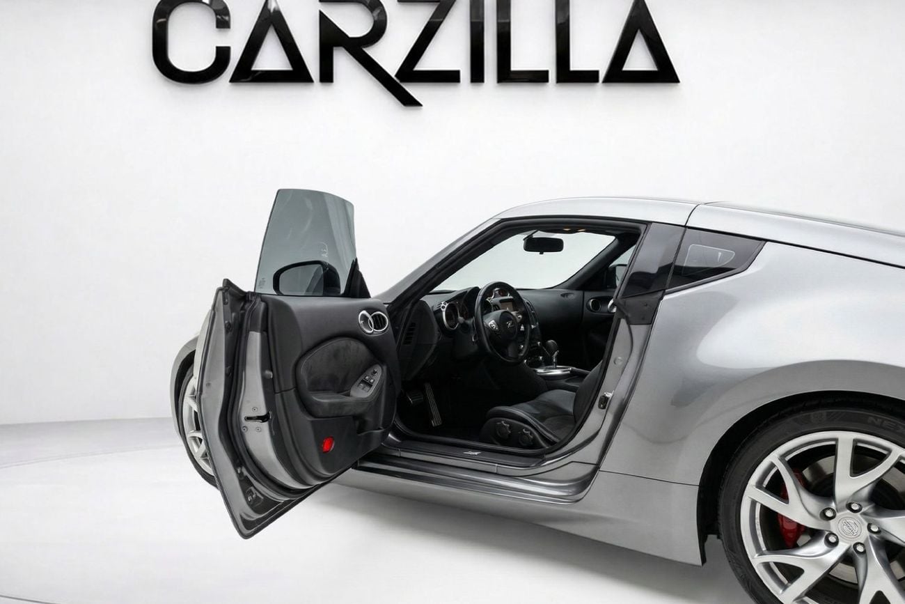 Nissan 370Z Std 3.7L (328 HP) A/T AED 2,456 P.M l 0% Downpayment l 370Z l 1 Owner l Excellent Condition