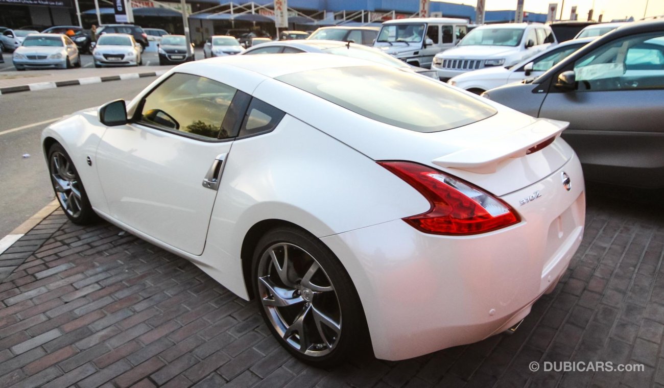 نيسان 370Z