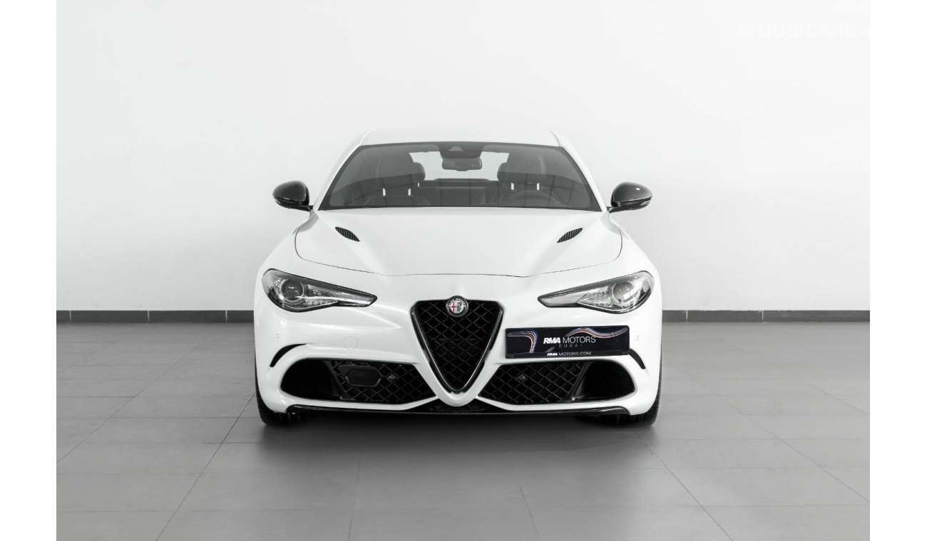 Alfa Romeo Giulia 2019 Alfa Romeo Giulia Quadrifoglio / 5 Year Alfa Romeo Warranty & Service Contract