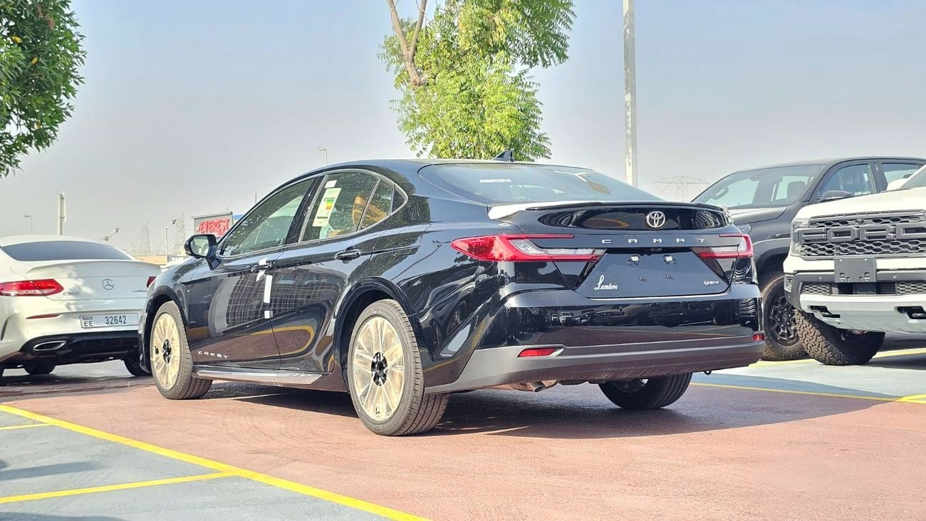 Toyota Camry Toyota Camry Lumiere, 2.5L Hybrid with Seat Memory & Ventilation, Radar, 360 Camera