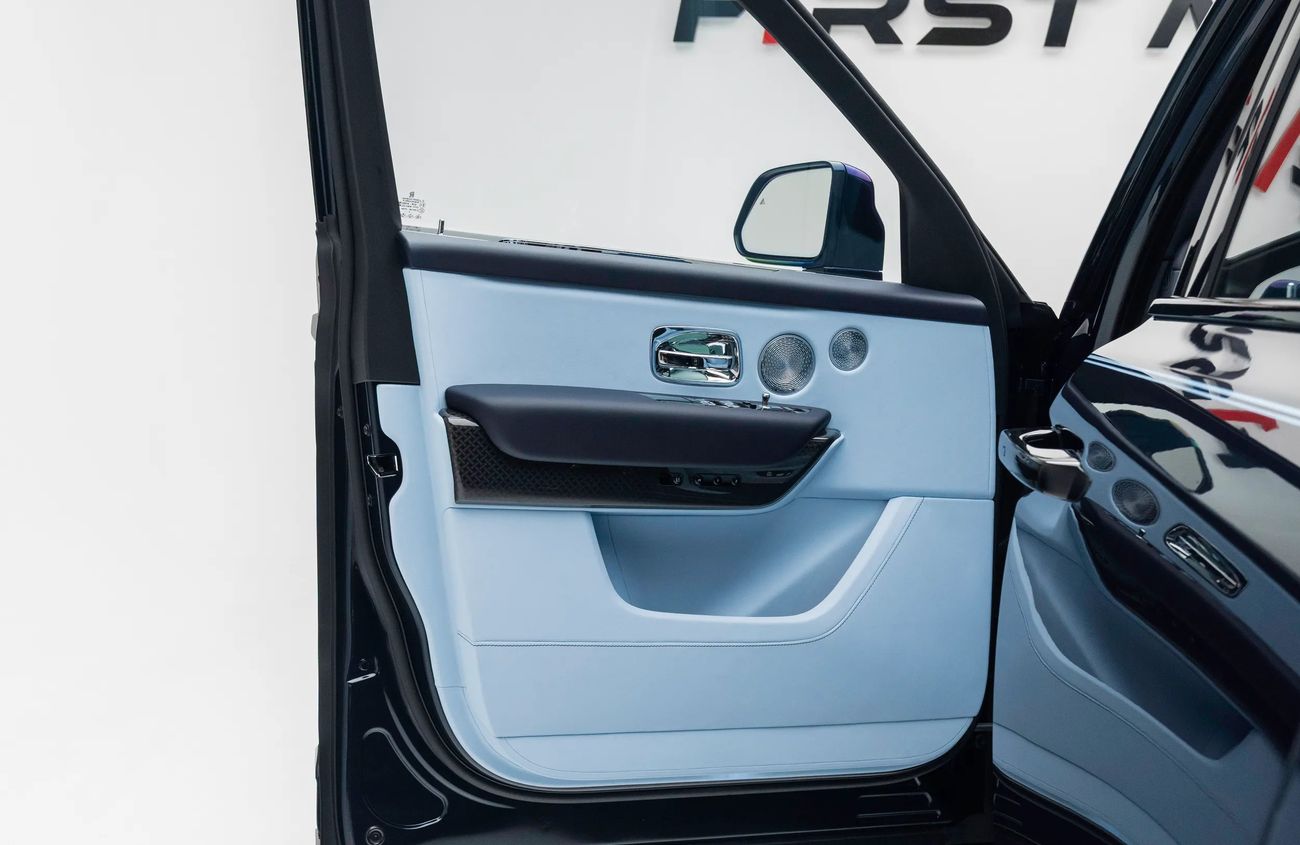 Rolls-Royce Cullinan 6.75L V-12 Twin-Turbocharged Engine