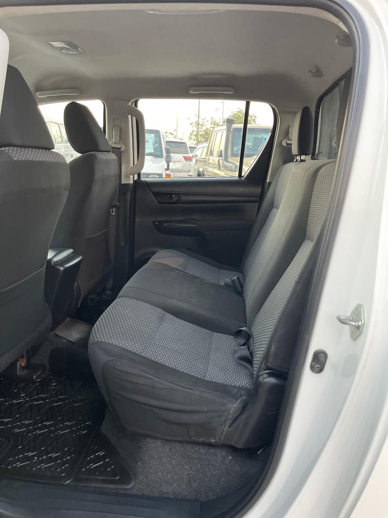 تويوتا هيلوكس 