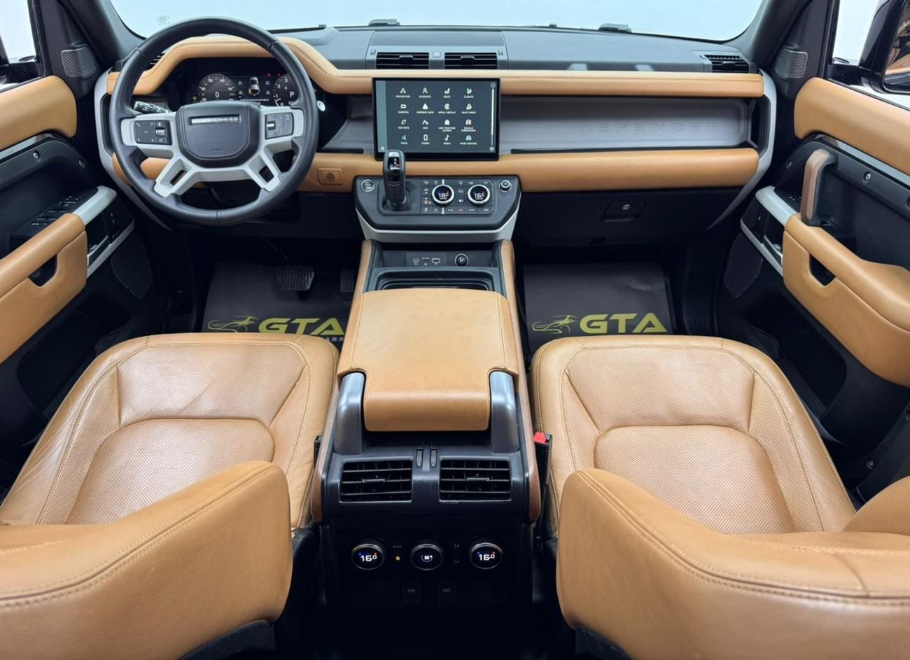 Land Rover Defender 2024 Land Rover Defender 110 HSE P400, 2029 LR Warranty, Full LR Service History, Low Km, GCC