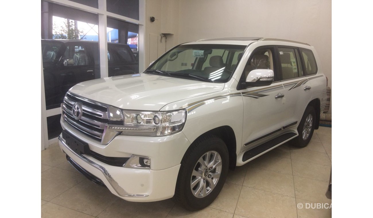 Toyota Land Cruiser VXR V8 5.7, Al- Futtaim