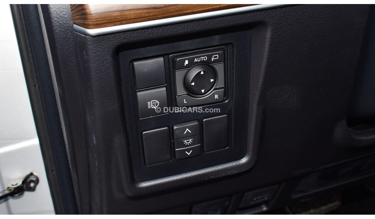 Toyota Prado VX, 2.8L Diesel, 4WD, A/T. European Spec 2022MY