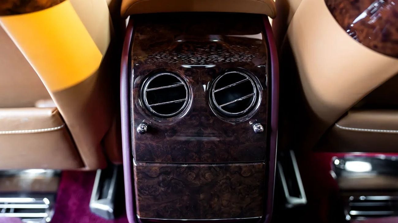 رولز رويس فانتوم GCC Specs | Very Low Mileage