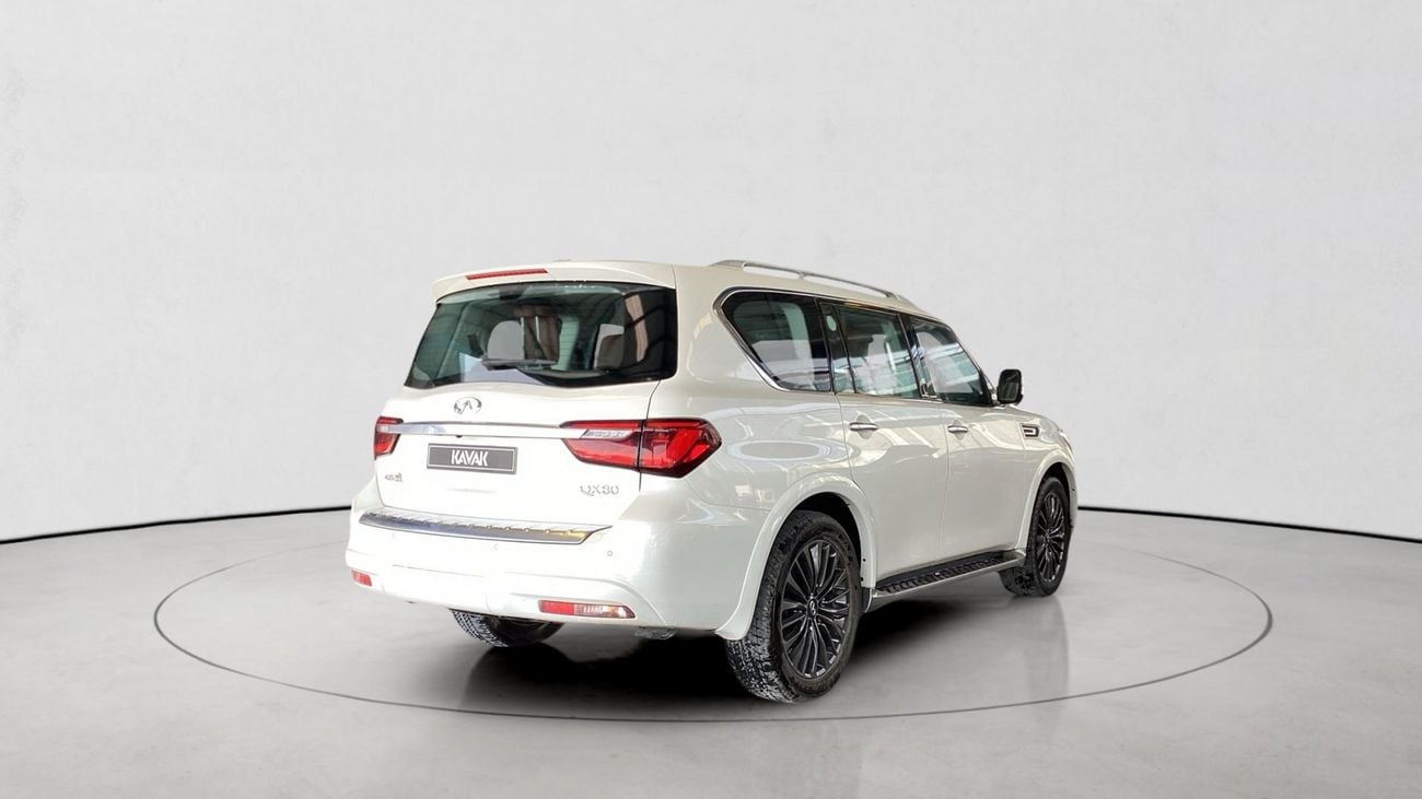 Infiniti QX80 LUXE SENSORY PROACTIVE 5.6 SENSORY AUTO 4WD 8 SEATS | Guaranteed Warranty | 0 Down Payment