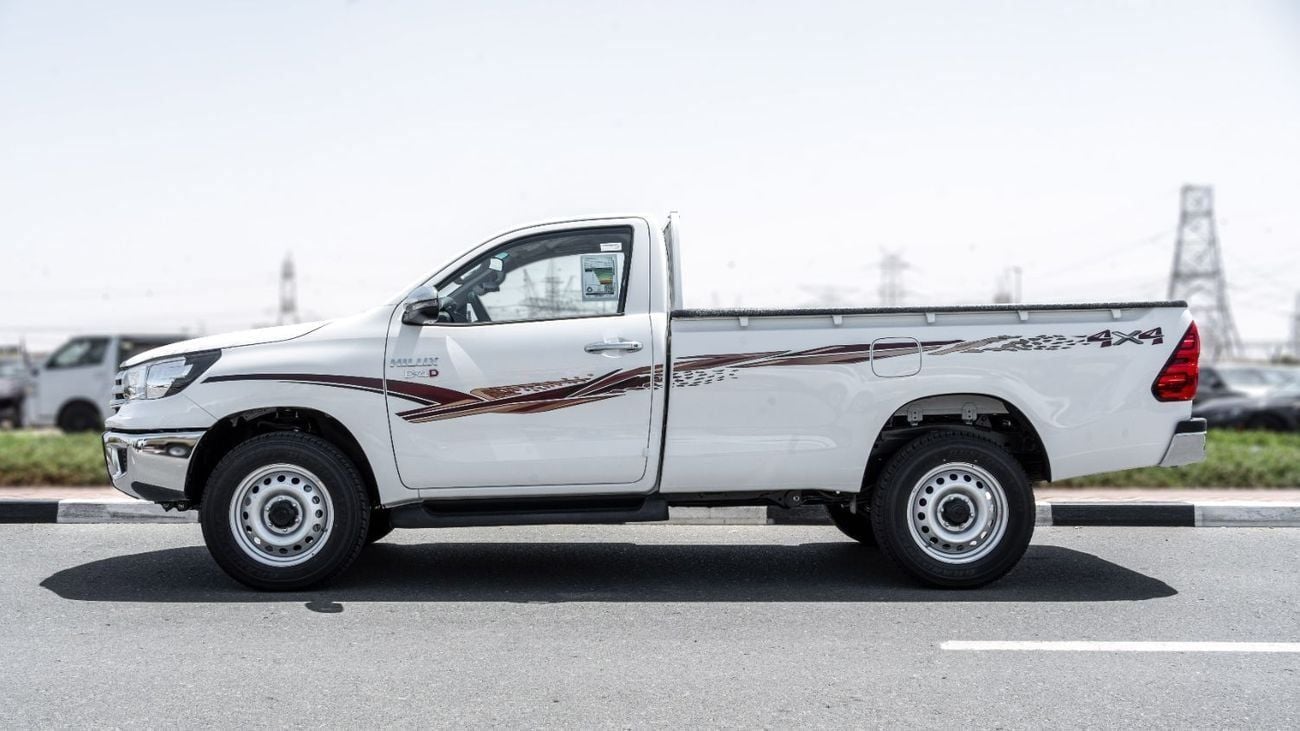 تويوتا هيلوكس 2026 Toyota Hilux SC GLX 2.8L AT Diesel (White-Red)