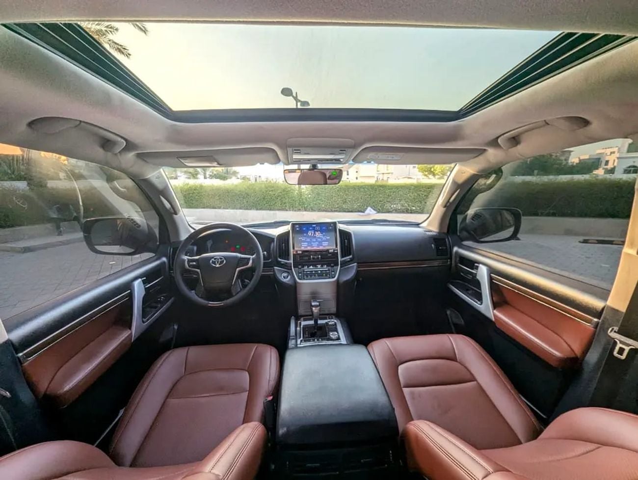 Toyota Land Cruiser GXR 2018 Diesel | GCC Specs | Full option Excellent Condition