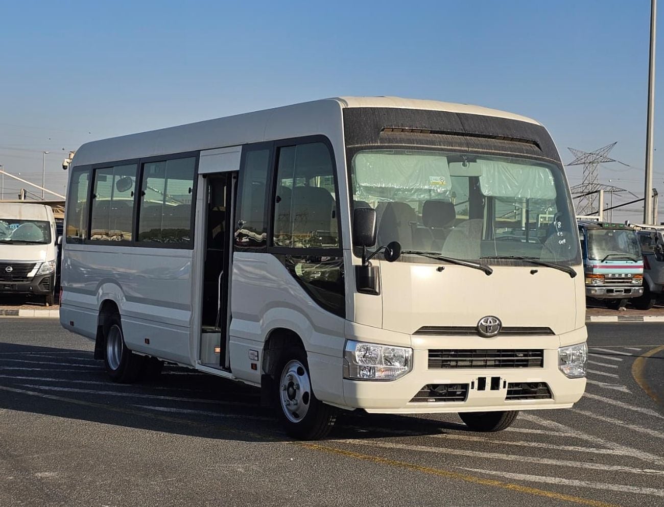 تويوتا كوستر  Toyota Coaster 4.2 DIESEL 23 Seater 2026