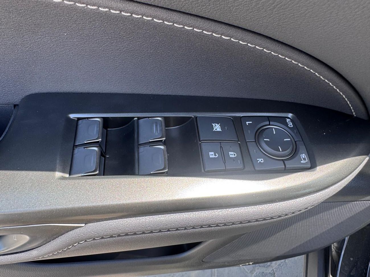 Lexus NX350 Lexus NX350 Hybrid 2025