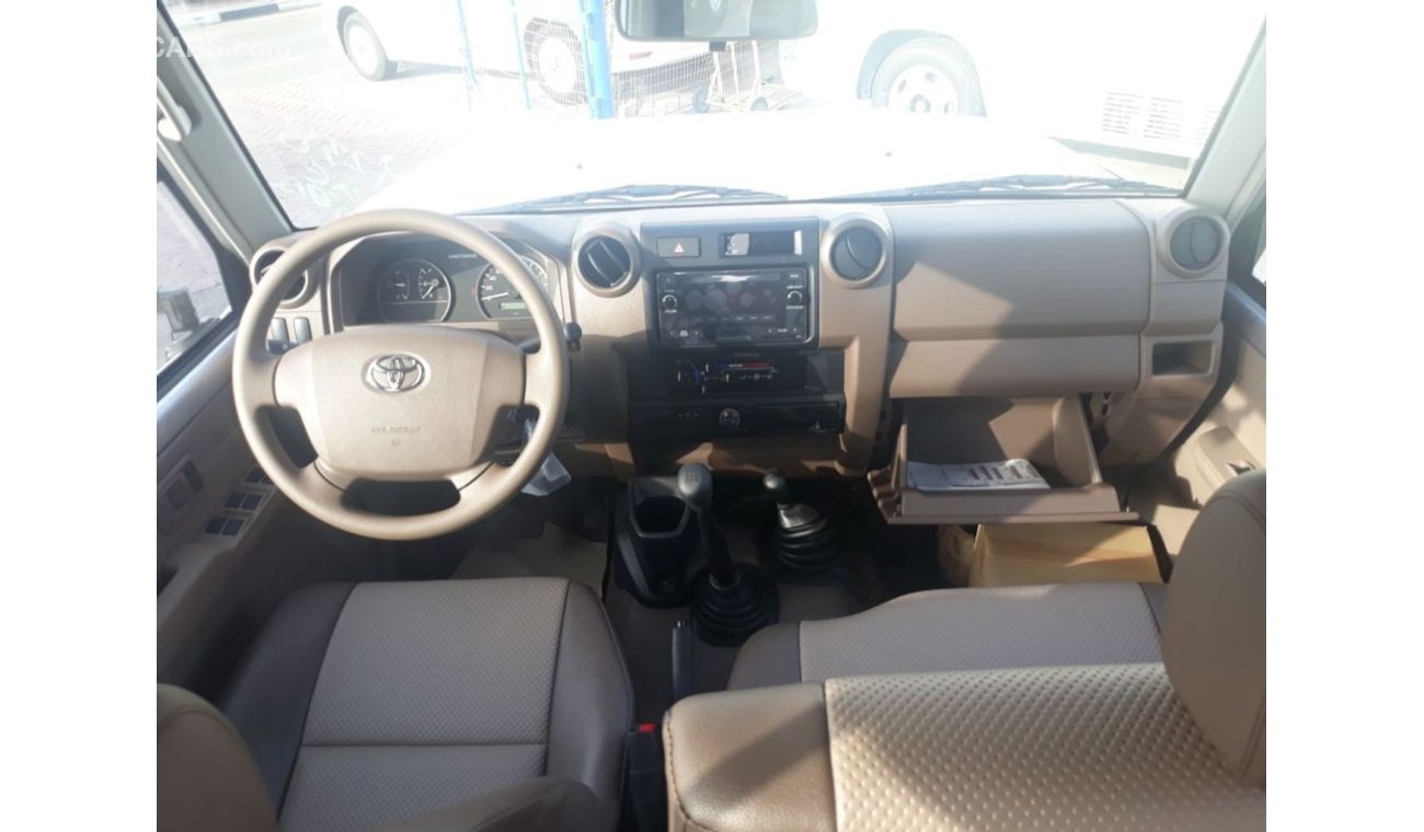 Toyota Land Cruiser 4.2l diesel 5 door 2020 v6