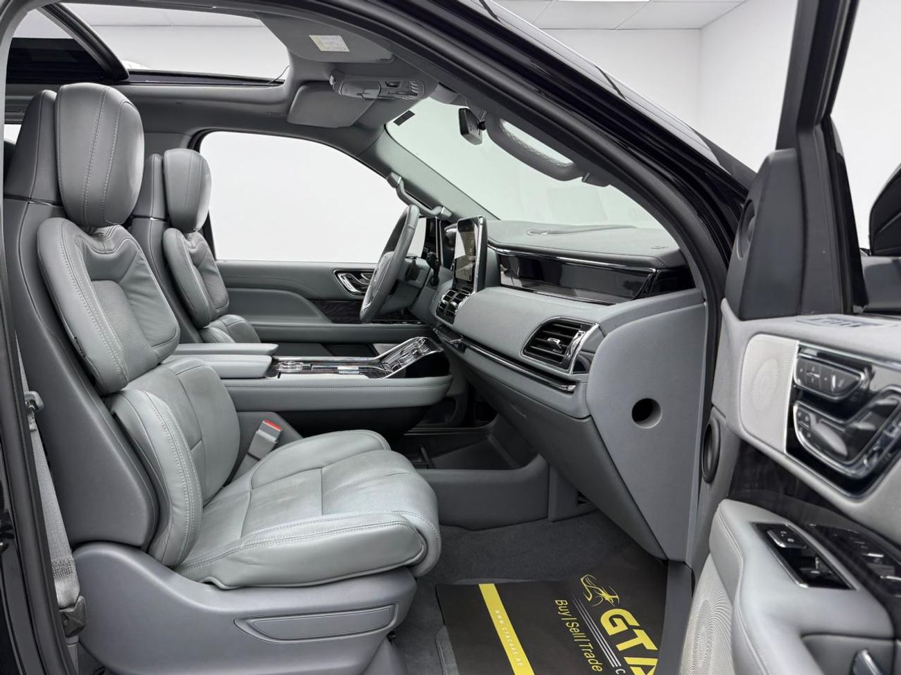 Lincoln Navigator Reserve 3.5L 2021 Lincoln Navigator Reserve, Sep/2026 Lincoln Warranty + Service Contract, Lincoln F