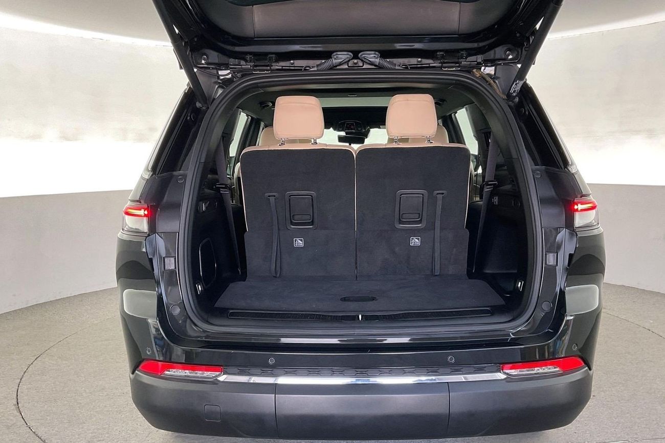 Jeep Grand Cherokee Limited Plus | National Day Celebration | Guaranteed Warranty | 0 Down Payment