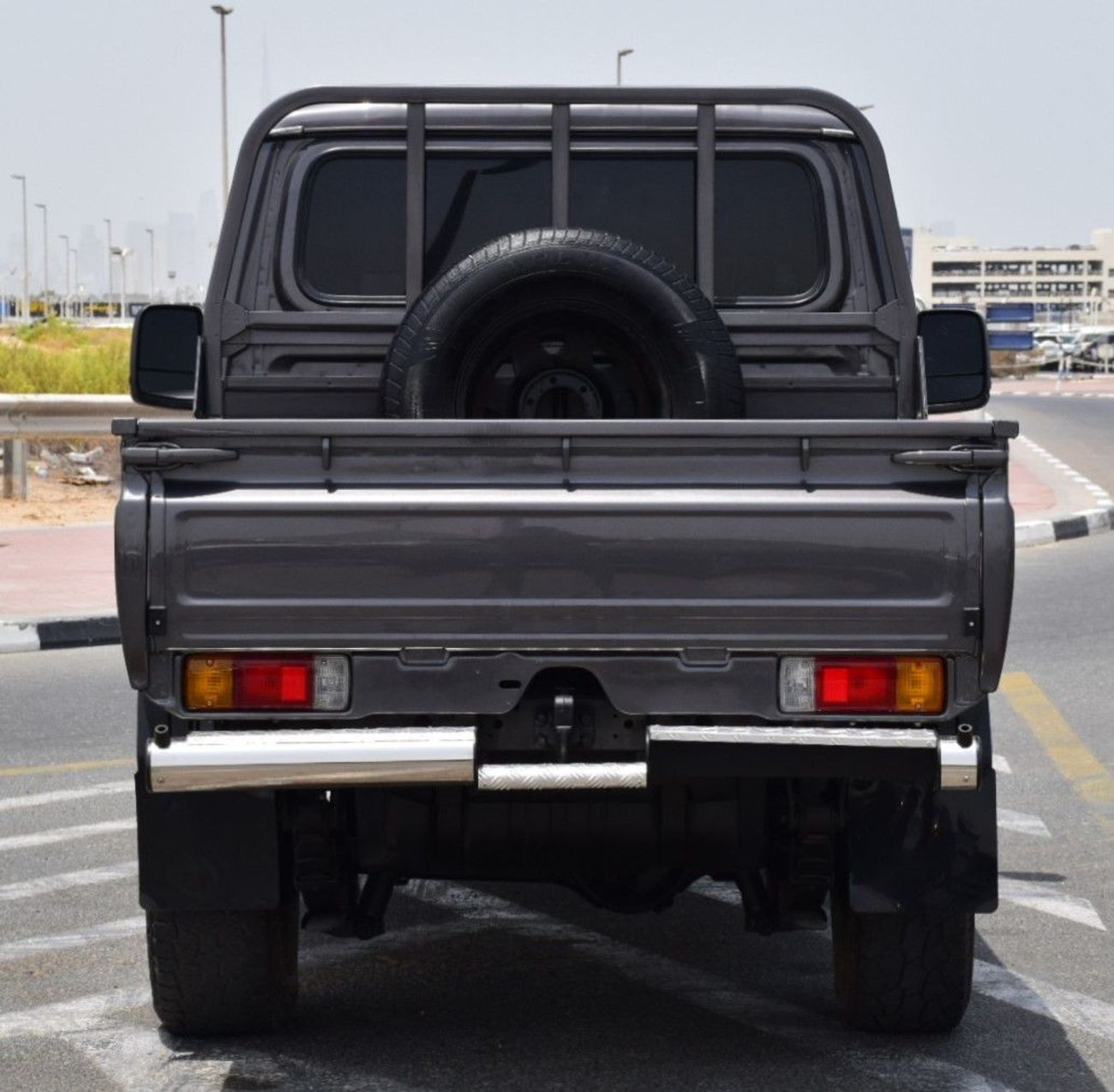 Toyota Land Cruiser Pick Up