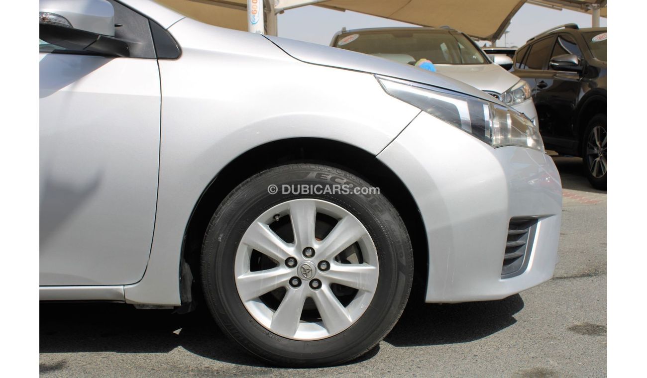 Toyota Corolla SE ACCIDENTS FREE - GCC - PERFECT CONDITION INSIDE OUT - ENGINE 2000 CC