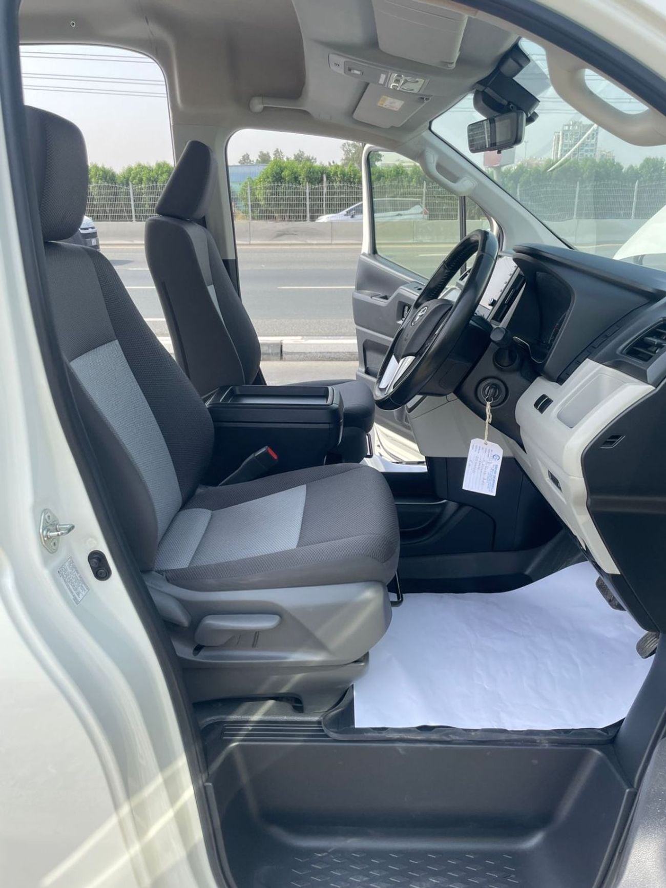 Toyota Hiace RIGHT HAND DRIVE ONLY FOR EXPORT 2WD DIESEL