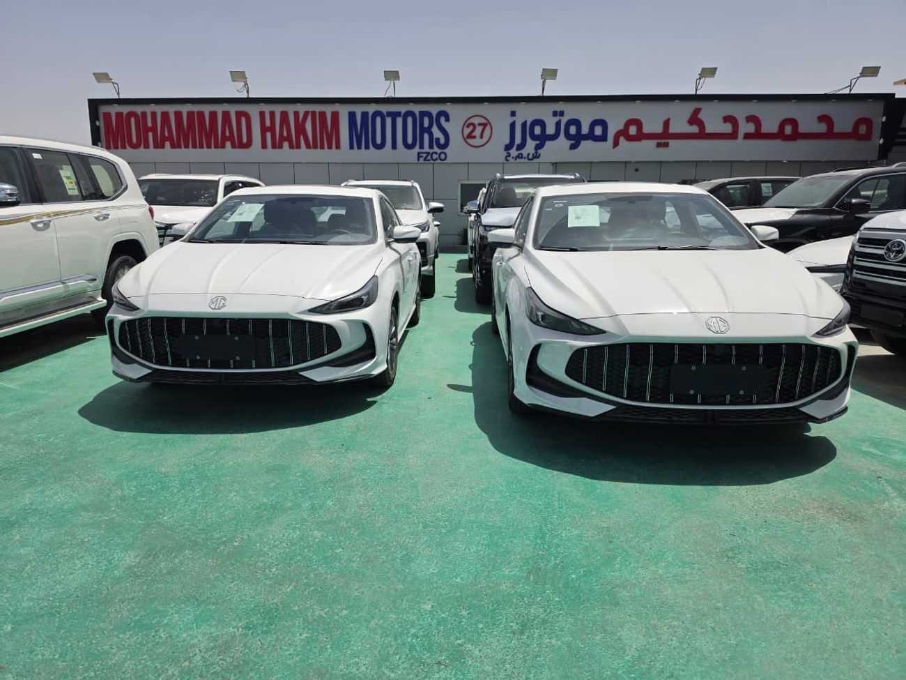 أم جي 5 MG 5 1.5L Luxury Edition 2026 – فئة لكجري | أبيض خارجي | داخلية سوداء