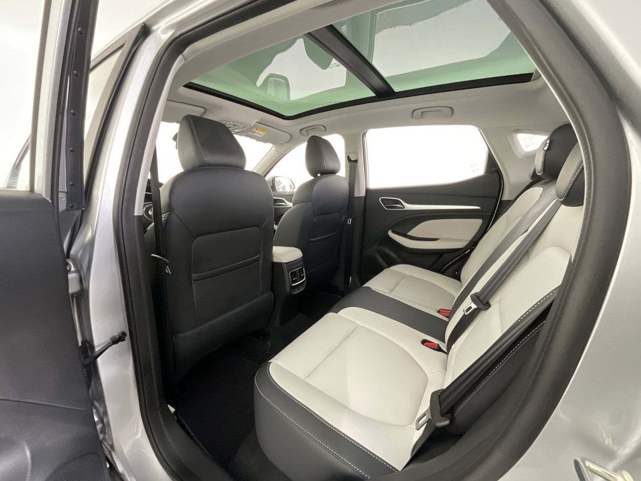 أم جي ZS Luxury | شامل الضمان | 0 ﺪﻔﻋﺓ ﺃﻮﻟﻯ