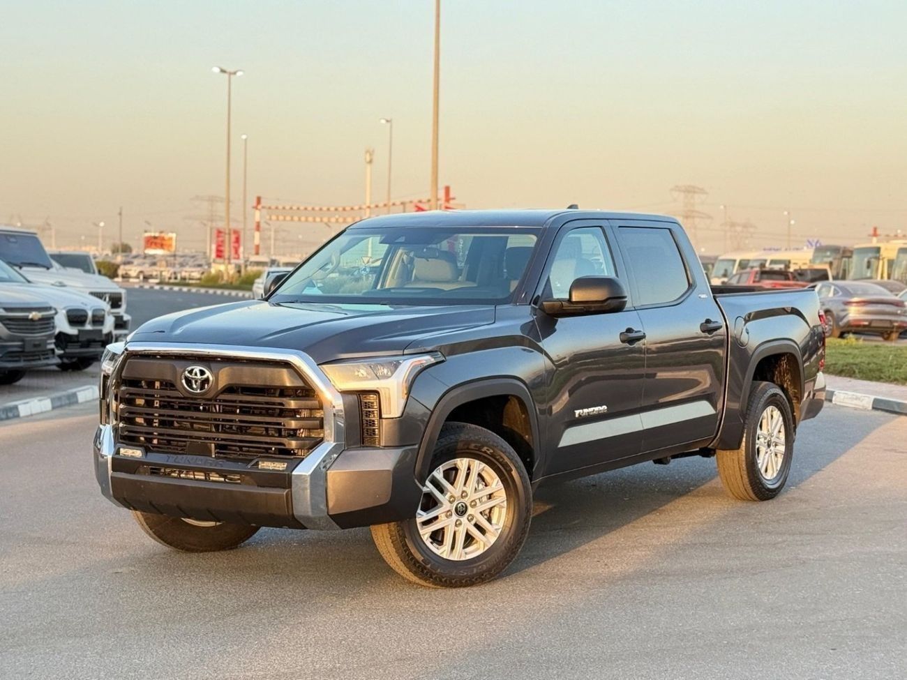 Toyota Tundra CREWMAX SR