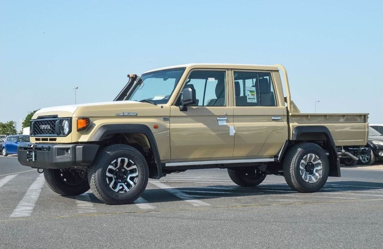 تويوتا لاند كروزر بيك آب TOYOTA LAND CRUISER 79 4.0L AT DC 4WD PICKUP 2025
