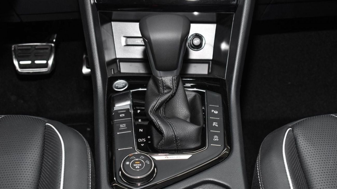 Volkswagen Tiguan VOLKSWAGEN TIGUAN R-LINE 2.0L TURBO 4-CYLINDER 2024