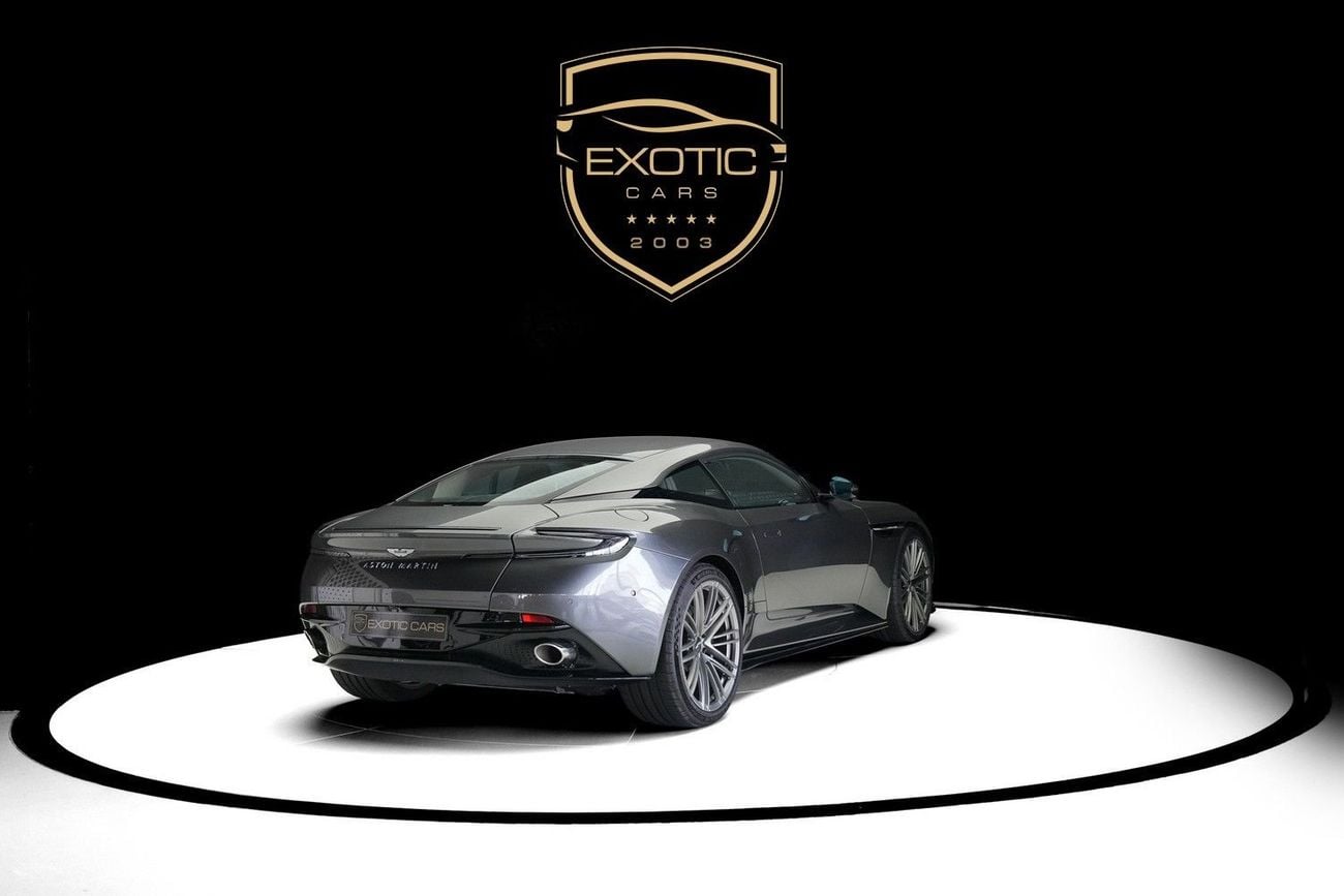 Aston Martin DB12 STD