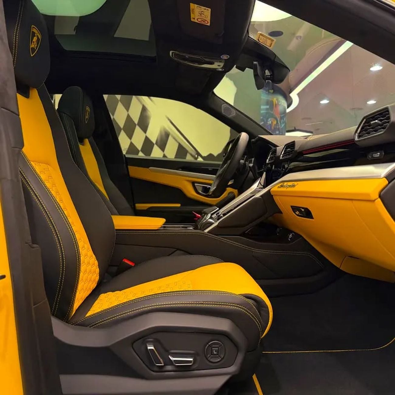 لامبورغيني اوروس BRAND CONDITION