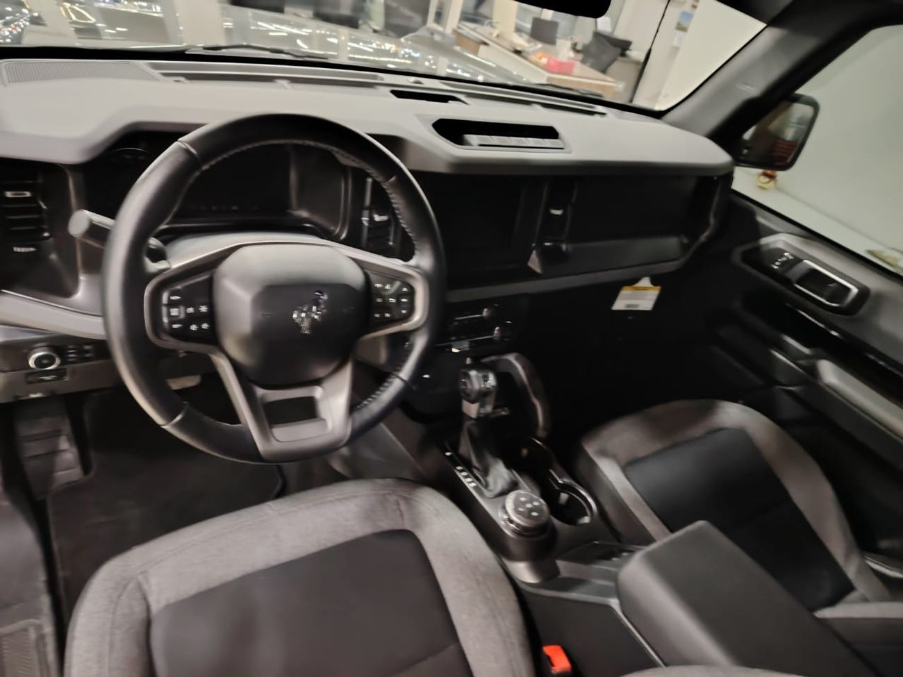 فورد برونكو Base