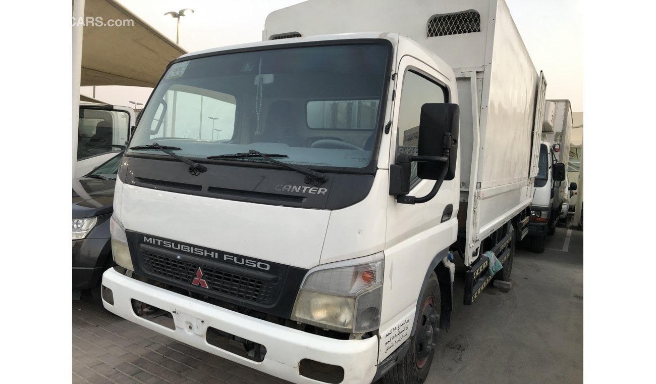 ميتسوبيشي فوسو كانتير Mitsubishi canter Pick up,model:2010. Low mileage