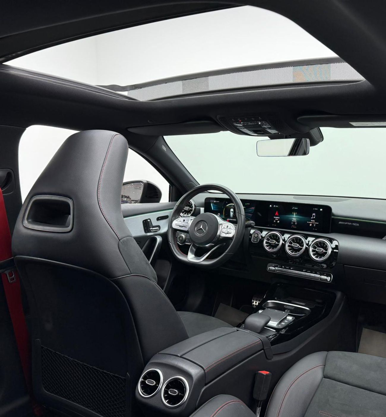 Mercedes-Benz A 35 AMG 4MATIC Hatchback 2021 Mercedes‑Benz A35 AMG