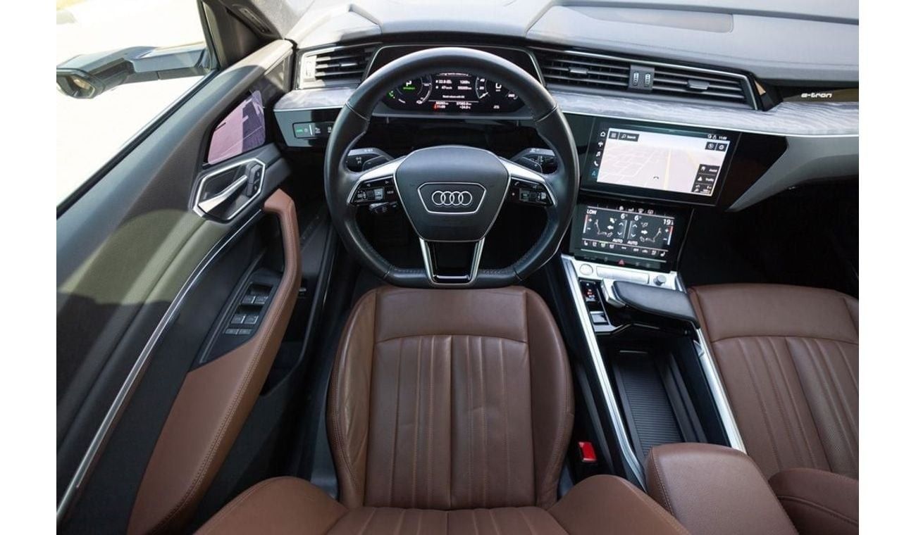 Audi etron 95 kWh Quattro Audi E-Tron 55Quattro S-line Sportback 2020 GCC under Agency Warranty with Flexible D