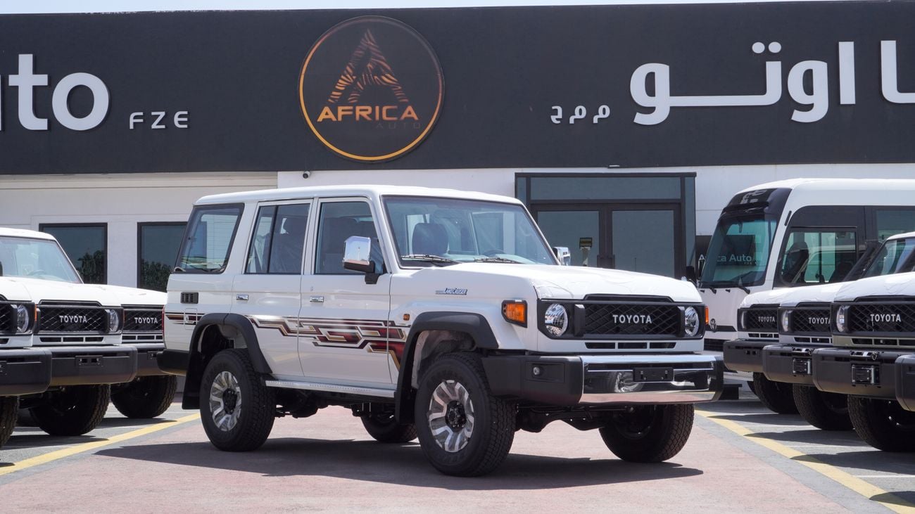 تويوتا لاند كروزر 70 2.8 DIESEL 2025