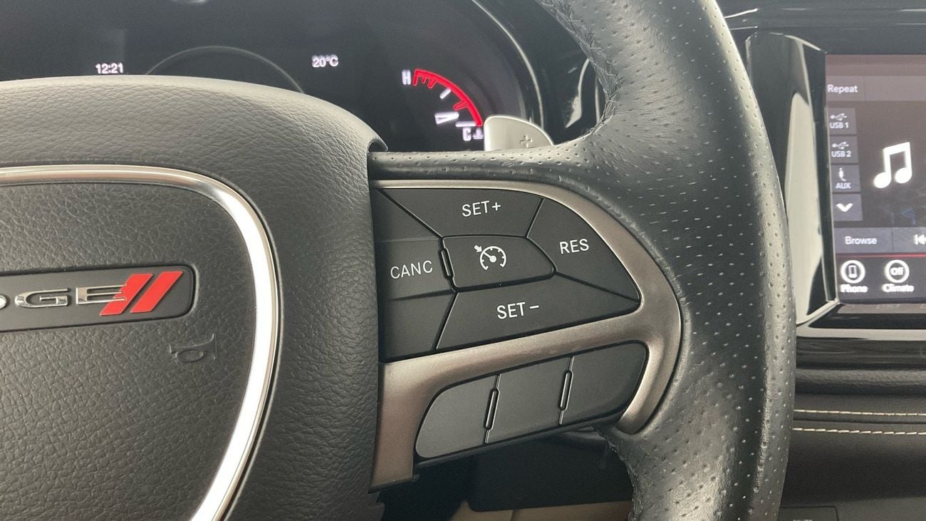 دودج دورانجو 3.6 AUTO SXT RWD | شامل الضمان | 0 ﺪﻔﻋﺓ ﺃﻮﻟﻯ