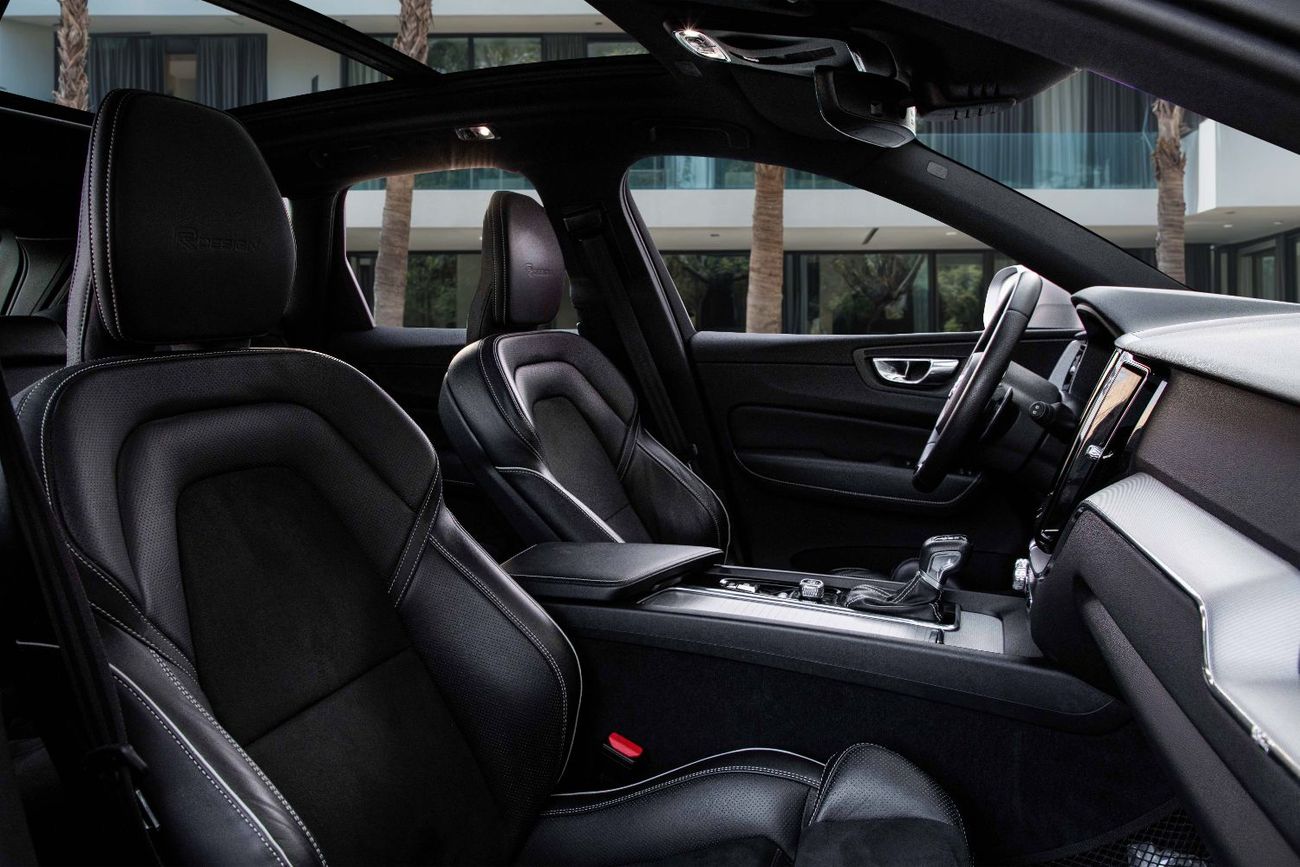 Volvo XC60 R-Design | 1,860 P.M  | 0% Downpayment |