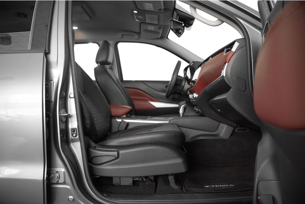 Nissan XTerra Platinum 2.5L 4WD