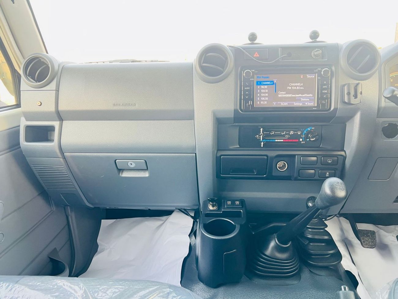 تويوتا لاند كروزر diesel right hand drive 4.5L only for export available