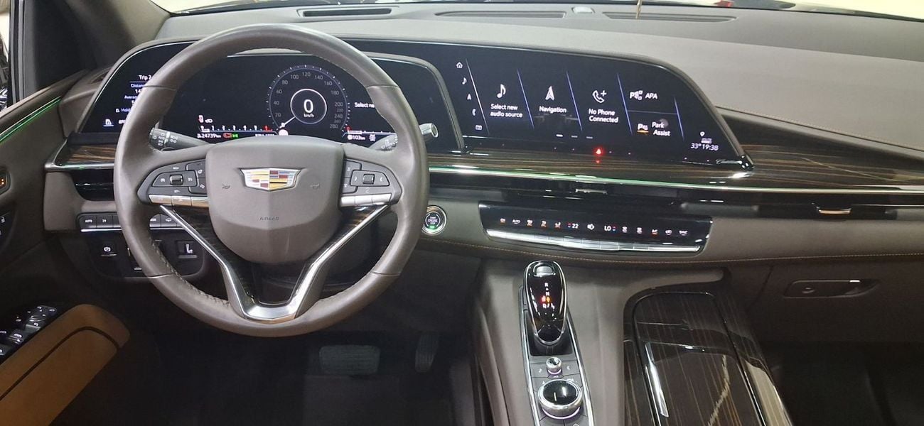 Cadillac Escalade Sport Platinum 6.2L 4WD