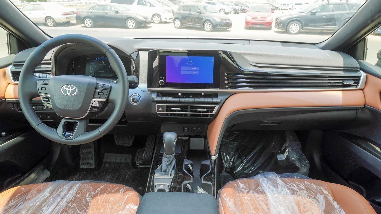Toyota Camry LE HEV