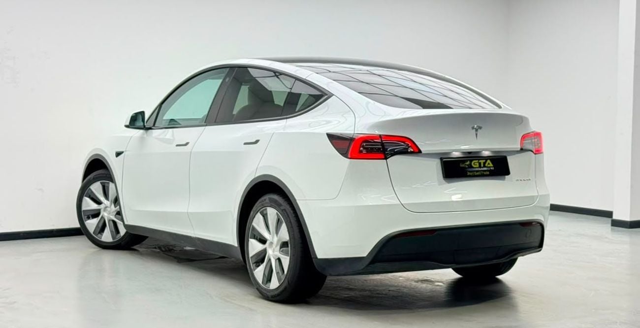 Tesla Model Y 2023 Tesla Model Y Long Range, Tesla Warranty+Full Service History, Excellent Condition, GCC Specs.