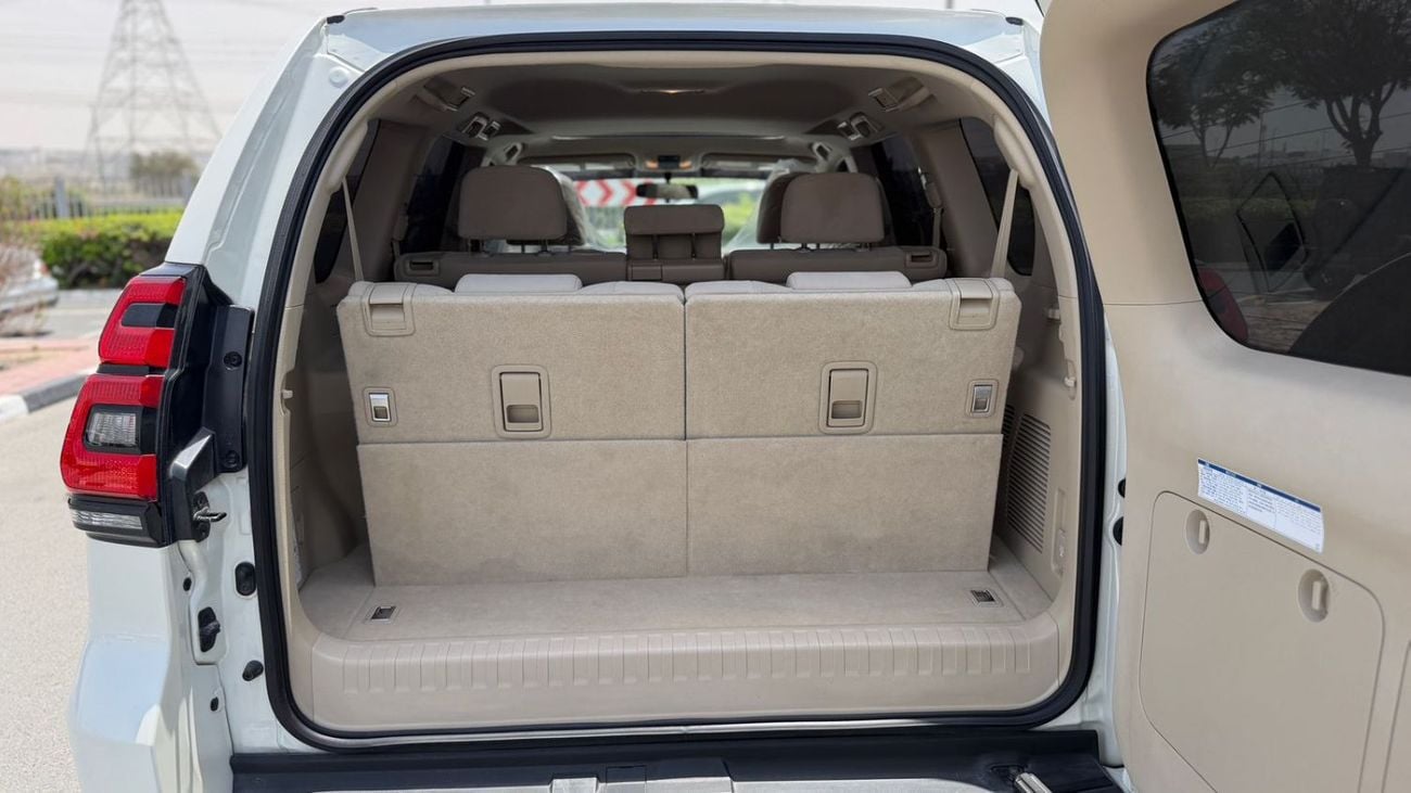 تويوتا برادو GXR 2.7L (164 HP) 4WD (7 Seater)