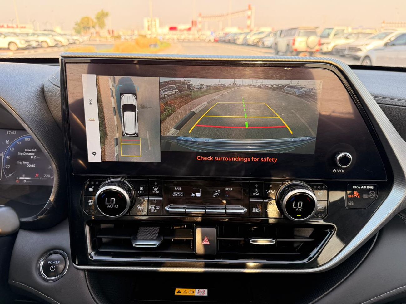 Toyota Highlander Hybrid platinum 2.5L 360 camera | panoramic | leather seats Full option